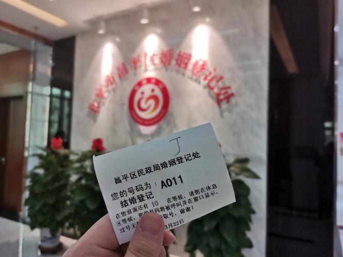 如果我丢失了婚姻证件，额济纳旗民政局婚姻登记处会怎么帮我补办