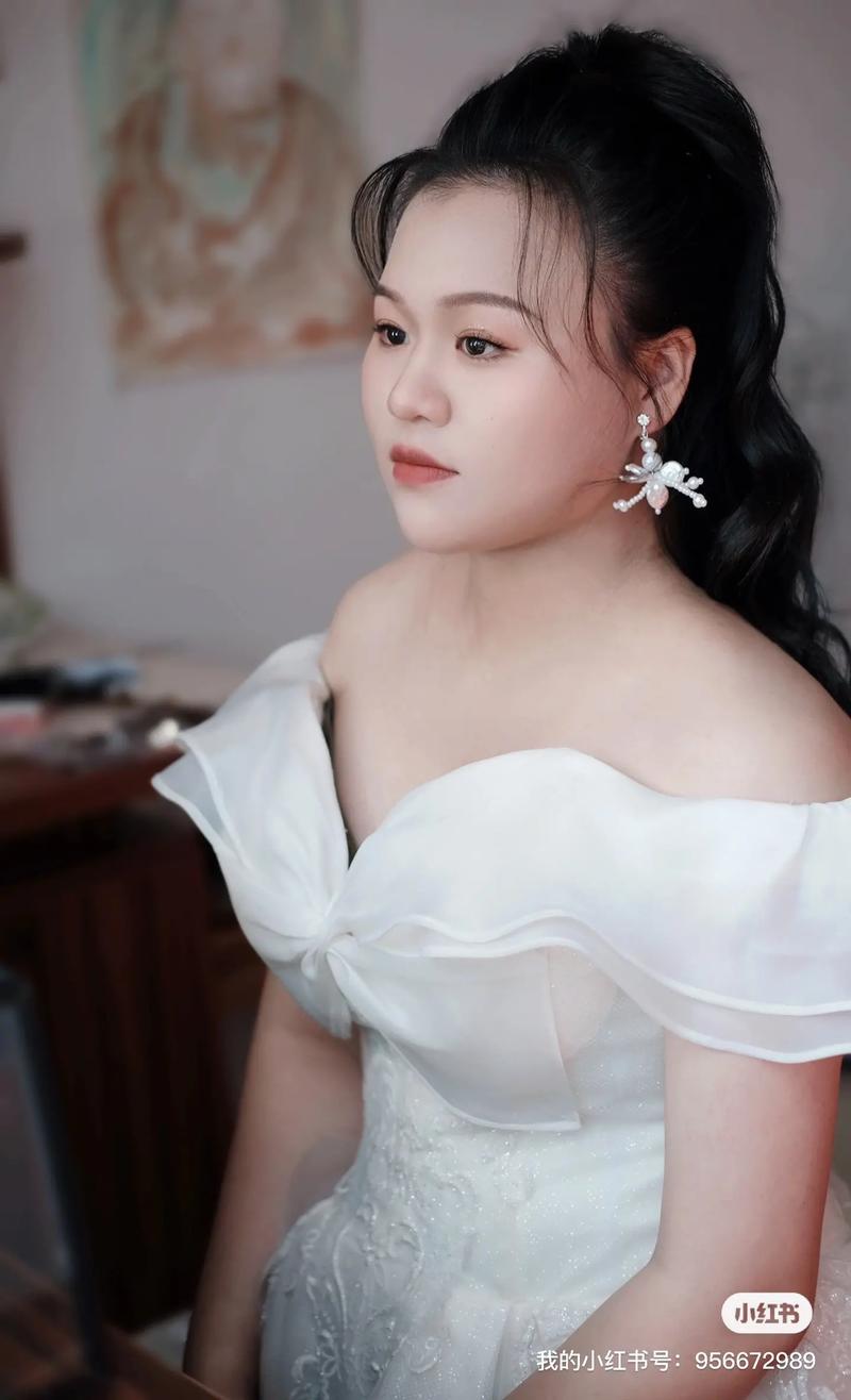 微胖新娘拍婚纱照有什么显瘦的小妙招吗