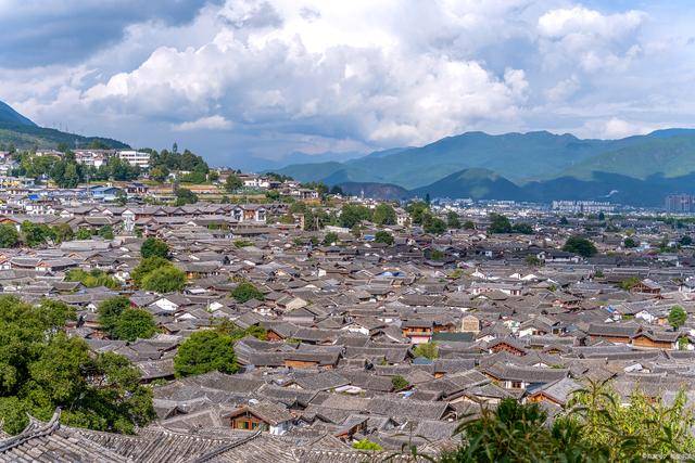 云南蜜月旅行哪些景点好玩 云南度蜜月去哪些景点必去