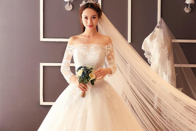 新娘结婚礼服图片大全   新娘婚礼当天应该准备几套礼服