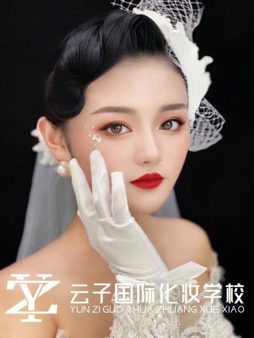 影楼彩妆怎样更美丽 如何将自己打造成完美新娘
