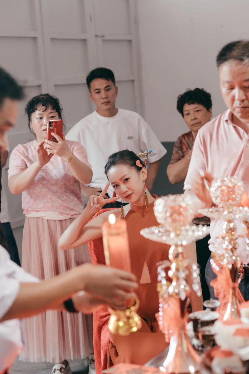 结婚当天新娘发朋友圈
